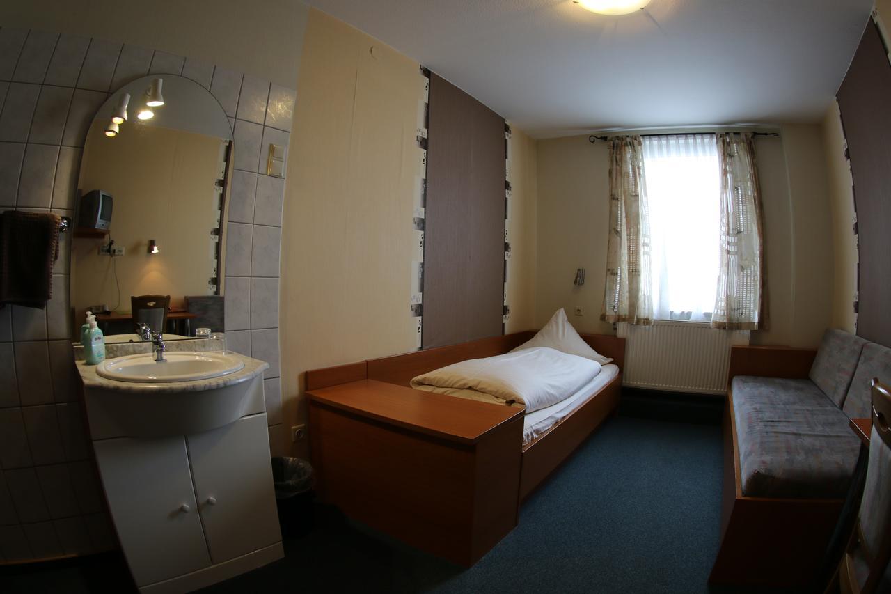 Gaestehaus Palmengarten Nuremberg ภายนอก รูปภาพ